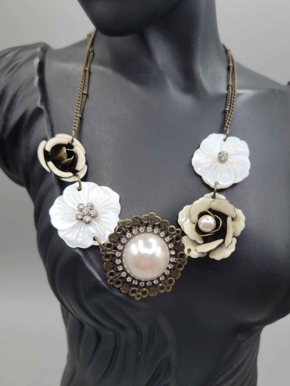 Park Lane Statement Necklace J'adore Flower & Mother Of Pearl 20" Vintage